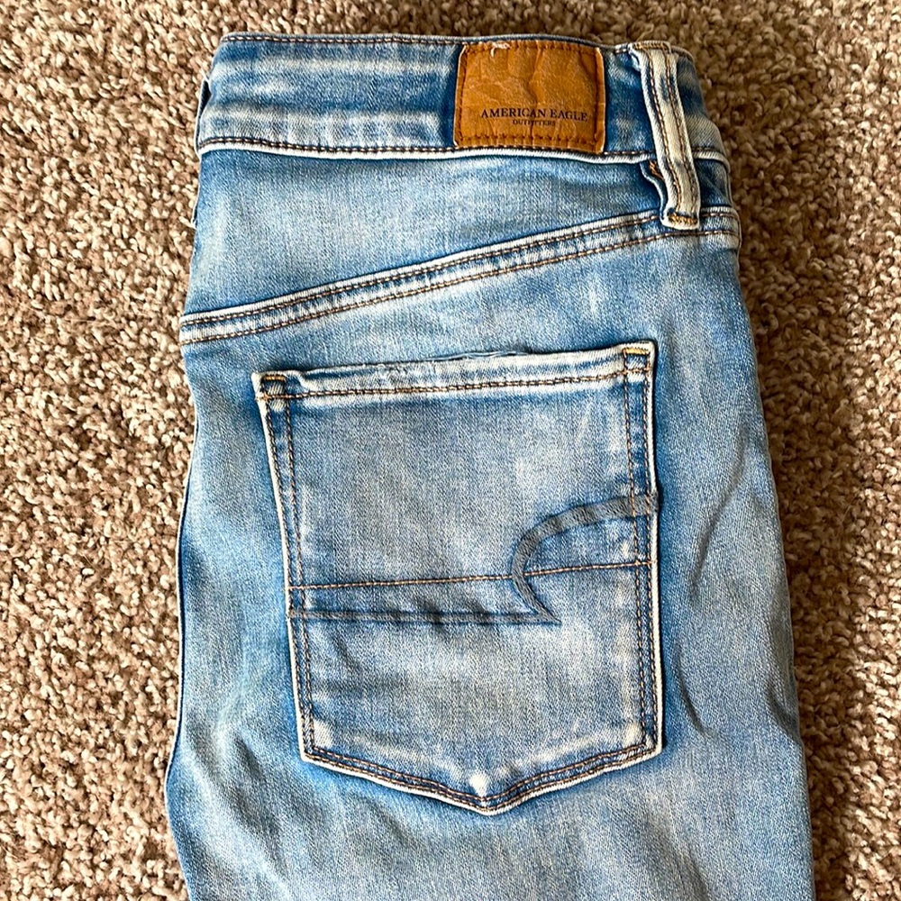 Women’s American Eagle Jeans size 6